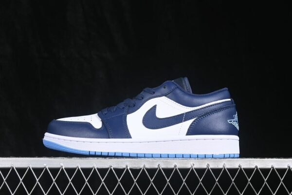 AJ 1 Low ‘Midnight Navy University Blue’ 553558-404 AJ 1 Low ‘Midnight Navy University Blue’ 553558-404