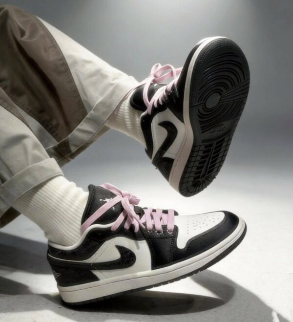 AJ 1 Low SE ‘Iced Carmine’ II0595-001