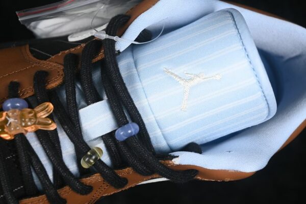 AJ 1 Low SE ‘Black Light British Tan’ IR7560-010 AJ 1 Low SE ‘Black Light British Tan’ IR7560-010