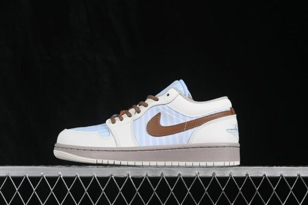 AJ 1 Low SE ‘Pinstripes’ IR7553-422 AJ 1 Low SE ‘Pinstripes’ IR7553-422
