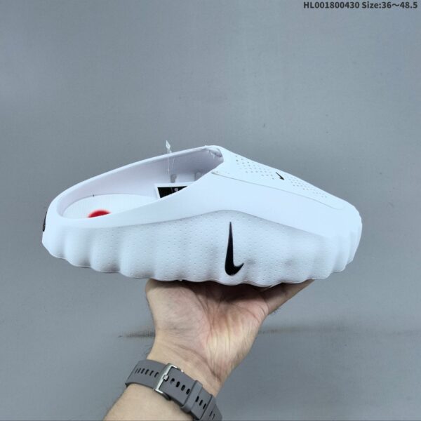 NK Mind 001 ‘White Speed Red’ HQ4307-101