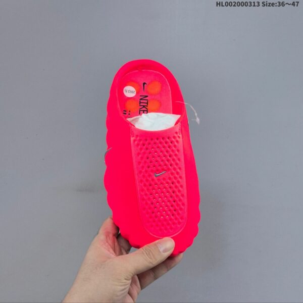 NK Mind 001 ‘Solar Red’ HQ4309-600 NK Mind 001 ‘Solar Red’ HQ4309-600
