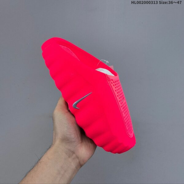 NK Mind 001 ‘Solar Red’ HQ4309-600 NK Mind 001 ‘Solar Red’ HQ4309-600