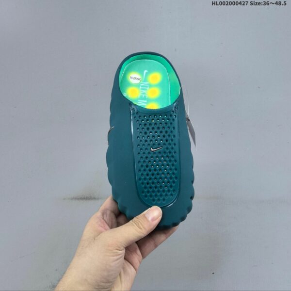 NK Mind 001 ‘Geode Teal’ HQ4307-301