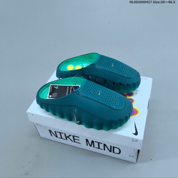 NK Mind 001 ‘Geode Teal’ HQ4307-301