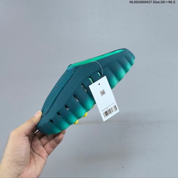 NK Mind 001 ‘Geode Teal’ HQ4307-301
