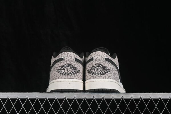 AJ 1 Low SE ‘Sail Deep Pewter Elephent Print’ IU2268-100 AJ 1 Low SE ‘Sail Deep Pewter Elephent Print’ IU2268-100