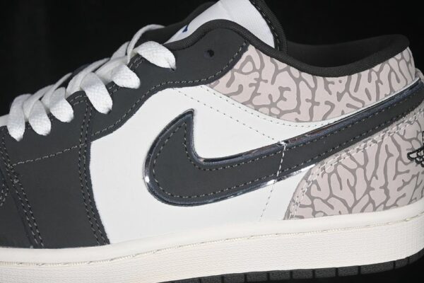AJ 1 Low SE ‘Sail Deep Pewter Elephent Print’ IU2268-100 AJ 1 Low SE ‘Sail Deep Pewter Elephent Print’ IU2268-100