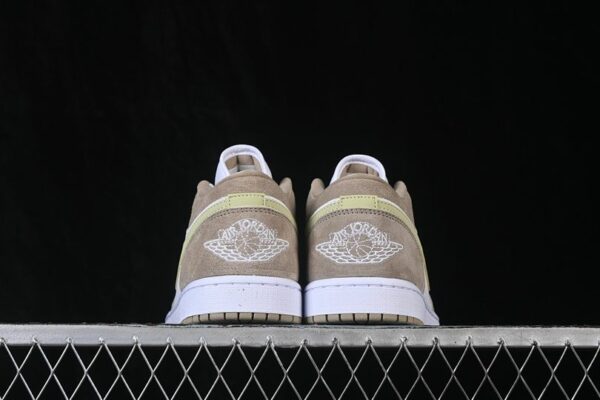 AJ 1 Low ‘Khaki Olive Aura’ DC0774-204