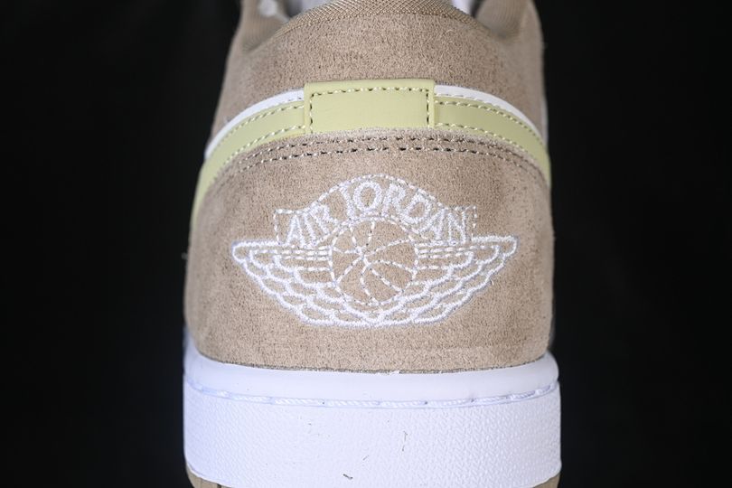 AJ 1 Low ‘Khaki Olive Aura’ DC0774-204 AJ 1 Low ‘Khaki Olive Aura’ DC0774-204