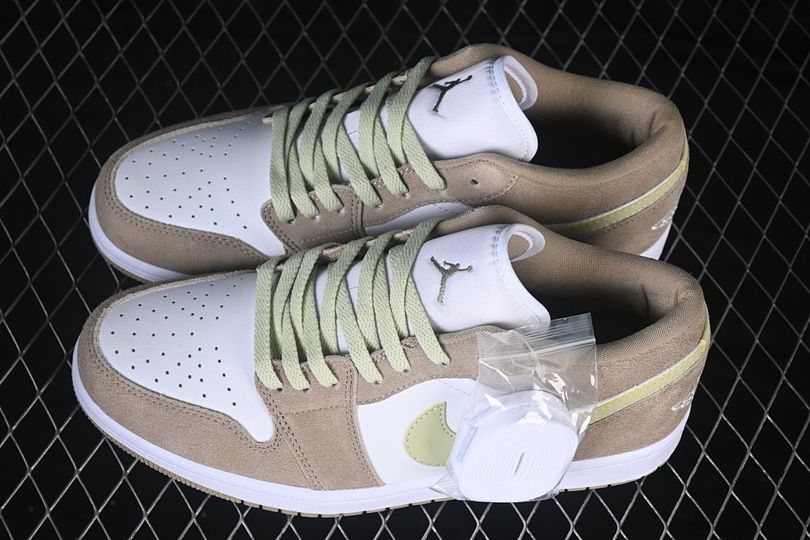AJ 1 Low ‘Khaki Olive Aura’ DC0774-204 AJ 1 Low ‘Khaki Olive Aura’ DC0774-204