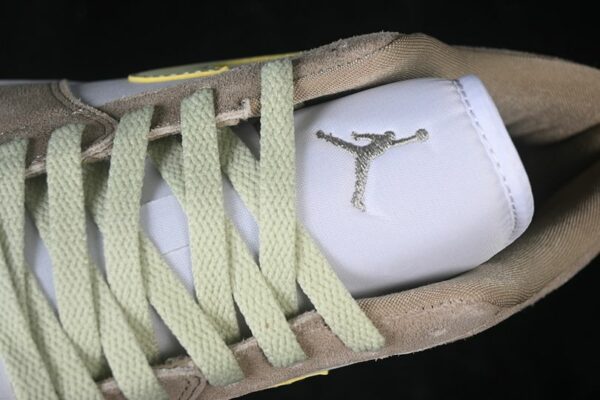 AJ 1 Low ‘Khaki Olive Aura’ DC0774-204