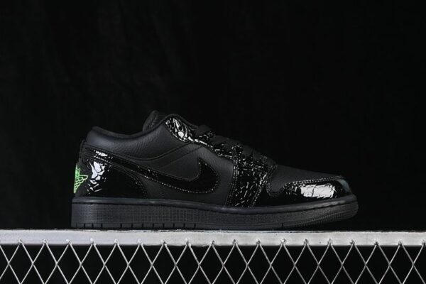 AJ 1 Low SE ‘Black Croc Scream Green’ IQ9701-010 AJ 1 Low SE ‘Black Croc Scream Green’ IQ9701-010