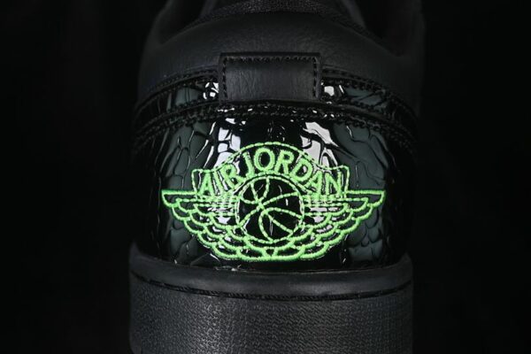 AJ 1 Low SE ‘Black Croc Scream Green’ IQ9701-010 AJ 1 Low SE ‘Black Croc Scream Green’ IQ9701-010