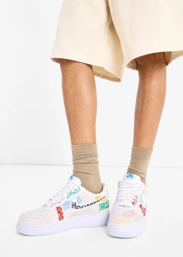 AF 1 Low ‘World Tour White’ II1549-100