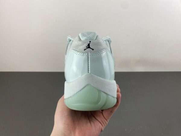 AJ11 x Jaide ‘Fiberglass’ IW1882-300