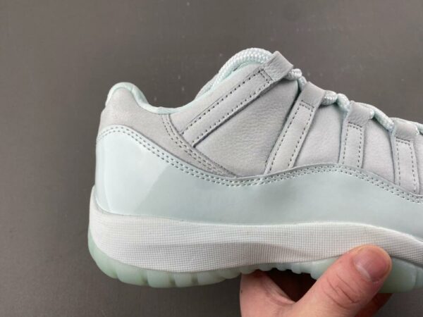 AJ11 x Jaide ‘Fiberglass’ IW1882-300