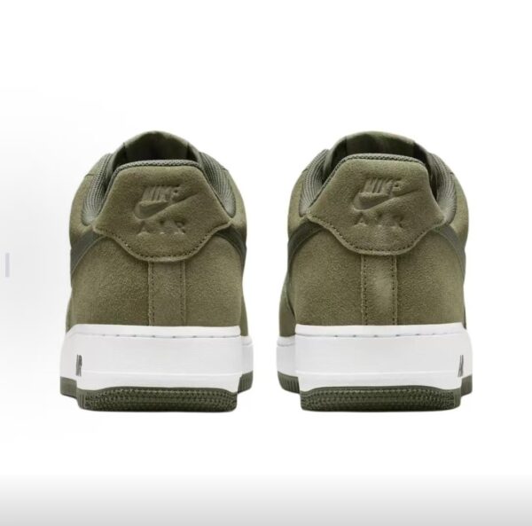 AF 1 Low ‘Medium Olive’ IB6388-200 AF 1 Low ‘Medium Olive’ IB6388-200