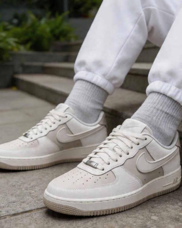 AF 1 Low ‘Sail Light Bone’ IR1475-133 AF 1 Low ‘Sail Light Bone’ IR1475-133