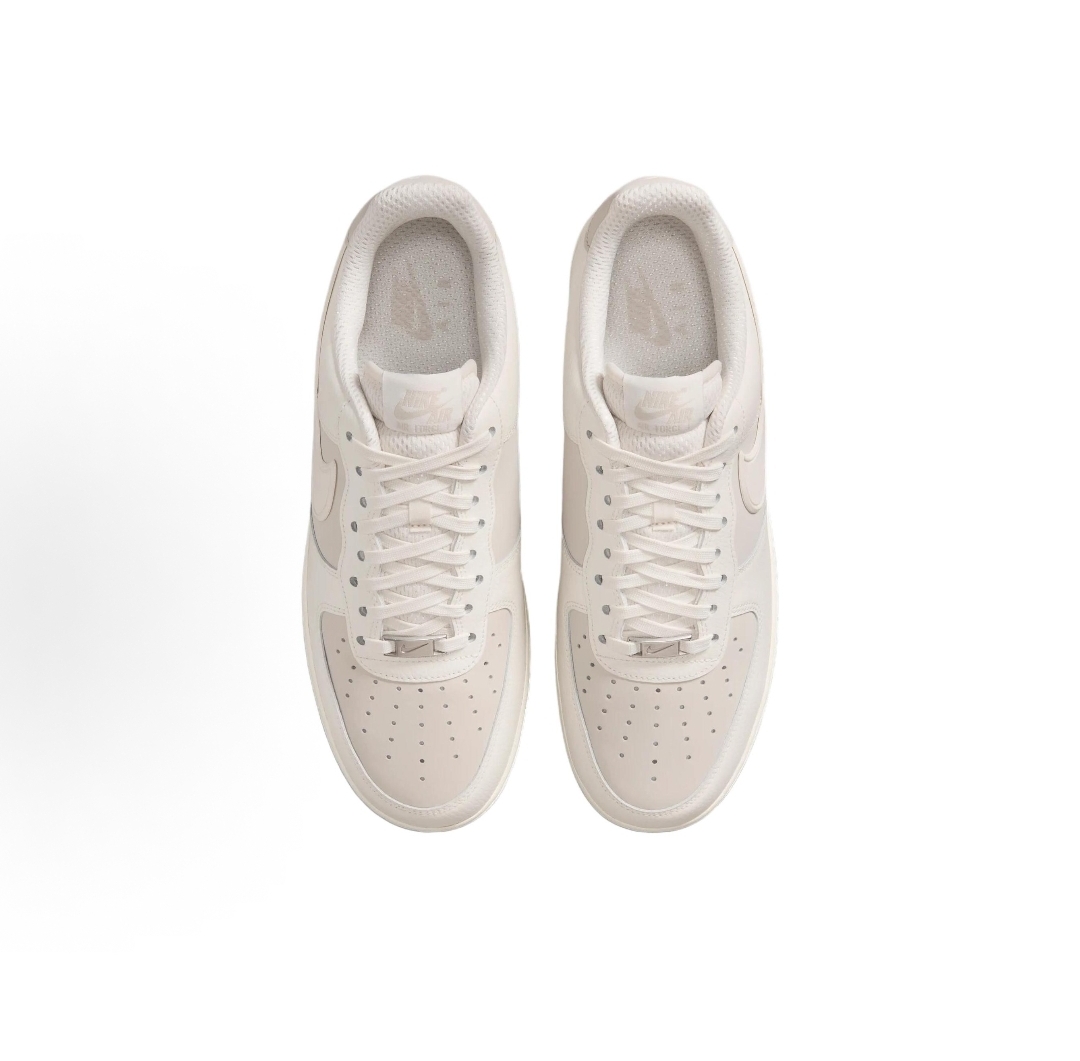 AF 1 Low ‘Sail Light Bone’ IR1475-133 AF 1 Low ‘Sail Light Bone’ IR1475-133