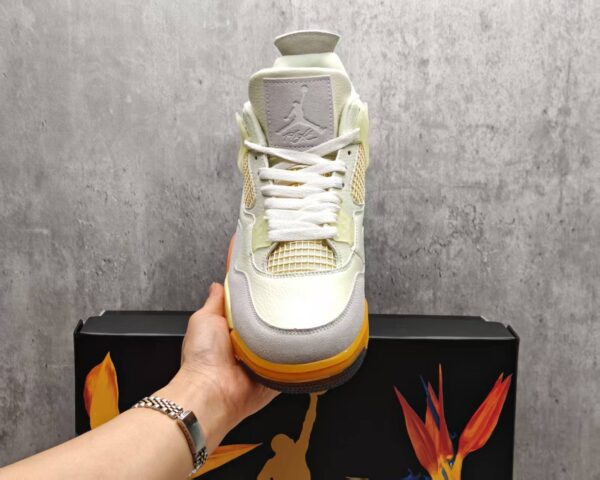 AJ 4 Retro ‘Birds of Paradise’ HV0823-101 AJ 4 Retro ‘Birds of Paradise’ HV0823-101