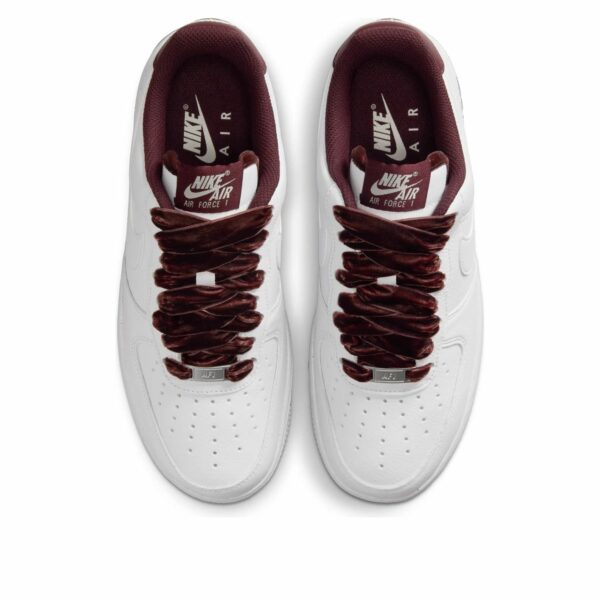 AF 1 Low Vintage ‘White Burgundy Crush’ HV4403-600