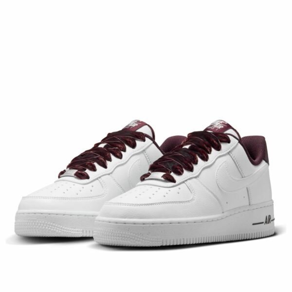 AF 1 Low Vintage ‘White Burgundy Crush’ HV4403-600