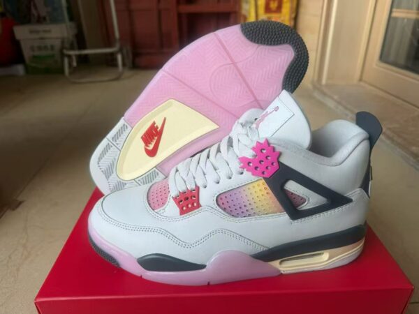 AJ 4  ‘Comic’ IO2362-100