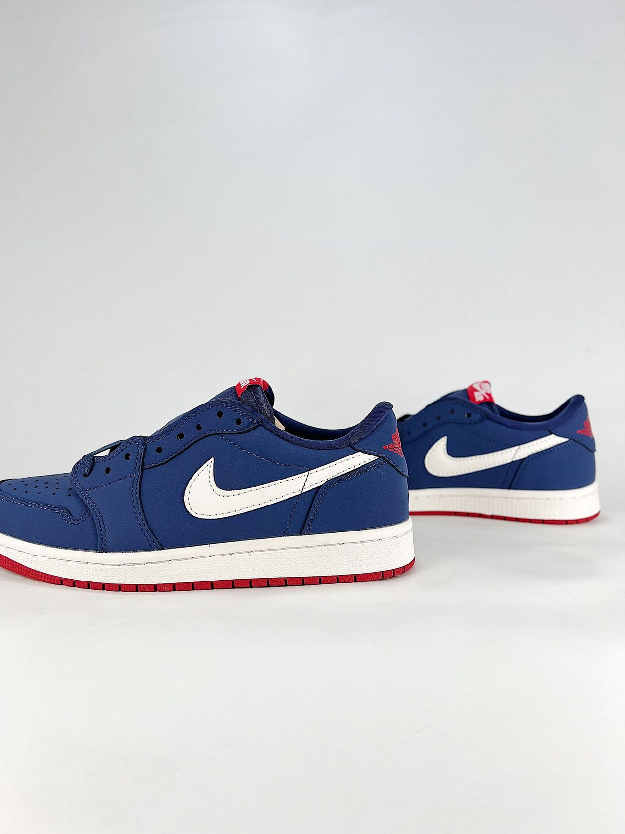 AJ 1 Retro Low OG ‘Howard’ IX8478-410 AJ 1 Retro Low OG ‘Howard’ IX8478-410