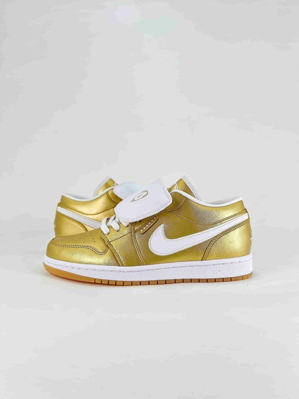 AJ 1 Low ‘Gold Tiempo’ IR2304-703 AJ 1 Low ‘Gold Tiempo’ IR2304-703