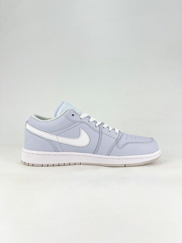 AJ 1 Low ‘Cobalt Bliss’ FV8486-400 AJ 1 Low ‘Cobalt Bliss’ FV8486-400
