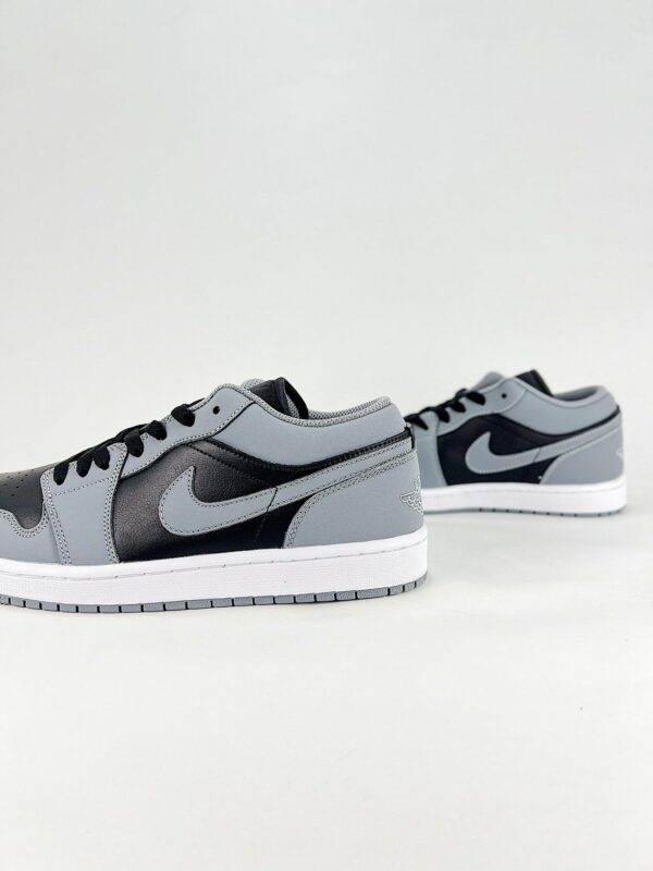 AJ 1 Low ‘Cool Grey’ IU7550-065 AJ 1 Low ‘Cool Grey’ IU7550-065