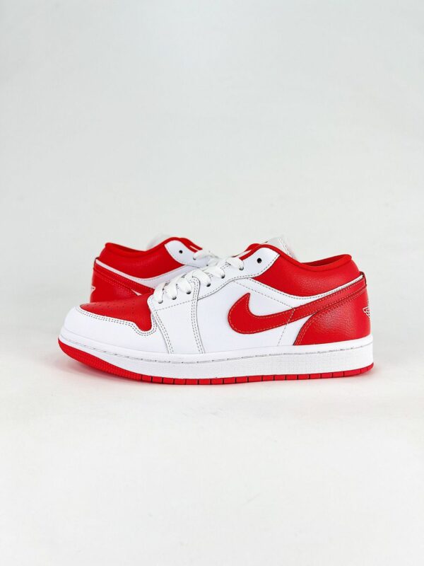 AJ 1 Low ‘White Chile Red’ DC0774-110