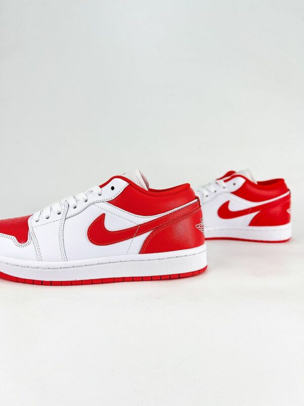 AJ 1 Low ‘White Chile Red’ DC0774-110