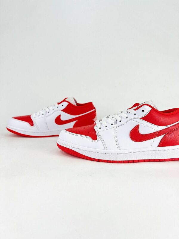 AJ 1 Low ‘White Chile Red’ DC0774-110