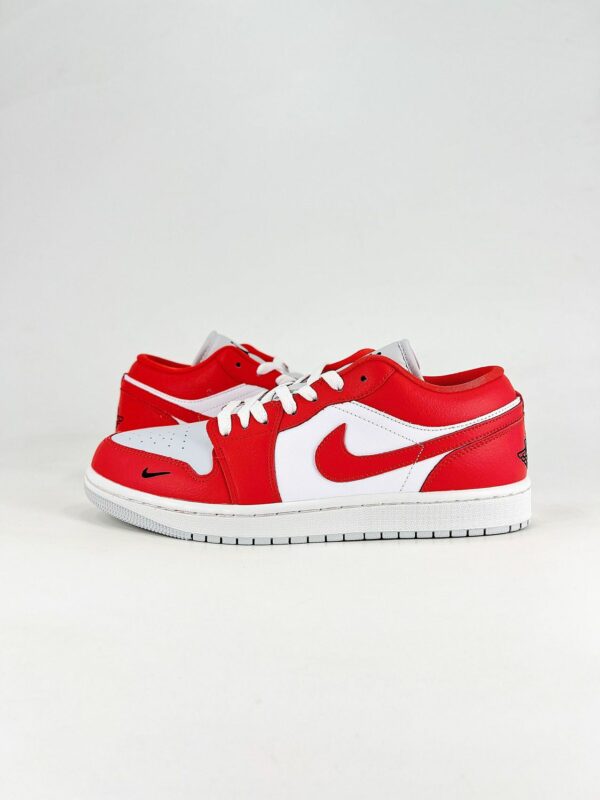 AJ 1 Low SE ‘Chile Red’ II9813-600 AJ 1 Low SE ‘Chile Red’ II9813-600