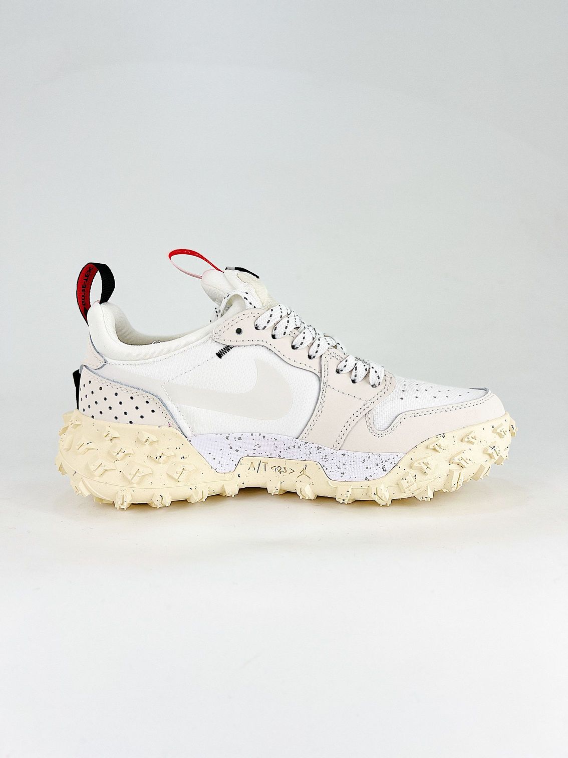 AJ 1 Element Low A/T ‘Phantom Sail’ FV4227-003 AJ 1 Element Low A/T ‘Phantom Sail’ FV4227-003