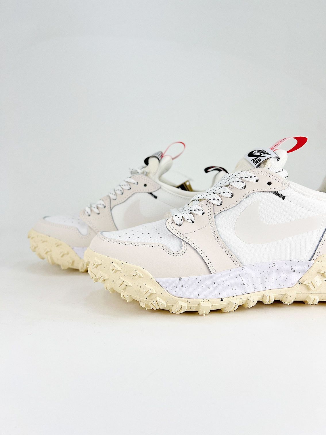 AJ 1 Element Low A/T ‘Phantom Sail’ FV4227-003 AJ 1 Element Low A/T ‘Phantom Sail’ FV4227-003
