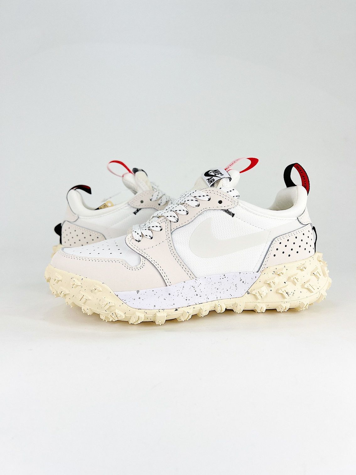 AJ 1 Element Low A/T ‘Phantom Sail’ FV4227-003 AJ 1 Element Low A/T ‘Phantom Sail’ FV4227-003