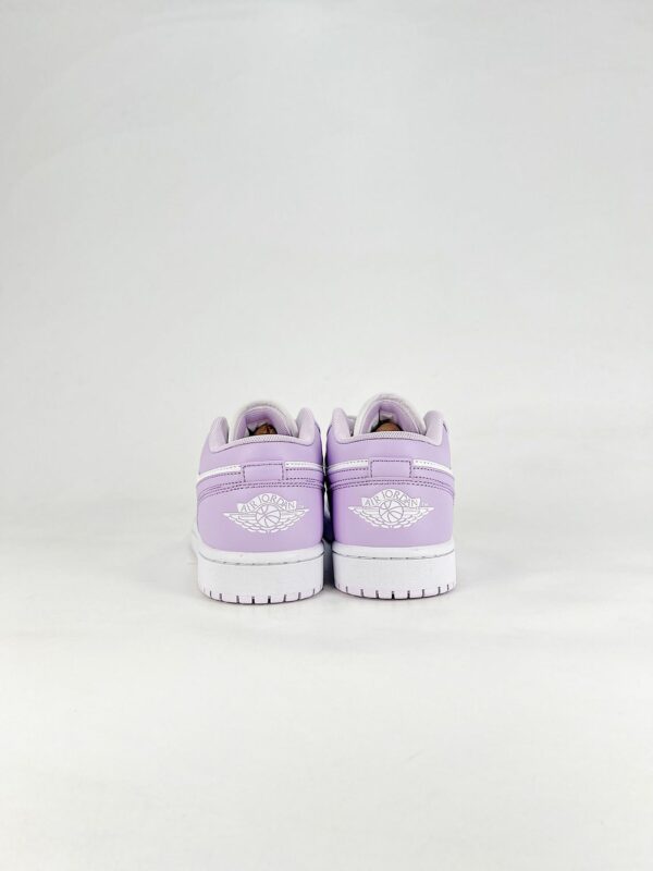 AJ 1 Low ‘Violet Mist’ 553560-502