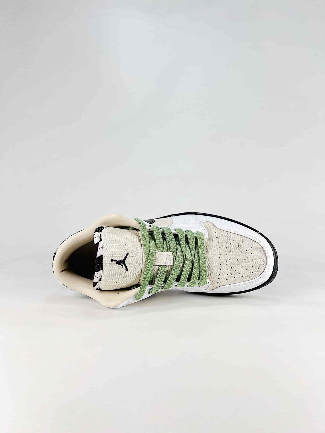 AJ 1 Low SE ‘Light Orewood Brown Steam’ IW2020-110 AJ 1 Low SE ‘Light Orewood Brown Steam’ IW2020-110
