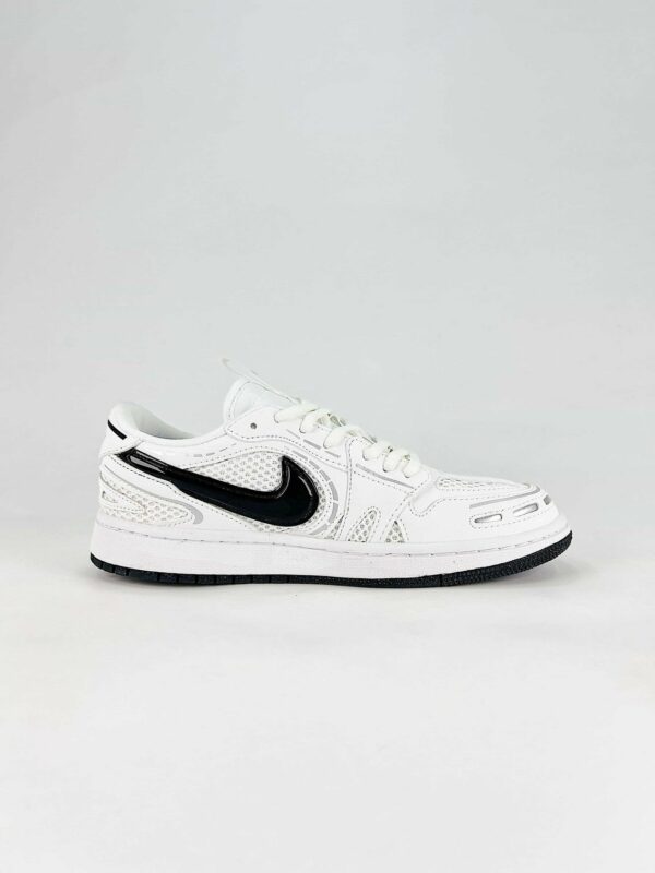 AJ 1 Low Method of Make V3 ‘White Black’ HQ2186-001 AJ 1 Low Method of Make V3 ‘White Black’ HQ2186-001