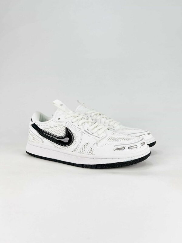 AJ 1 Low Method of Make V3 ‘White Black’ HQ2186-001 AJ 1 Low Method of Make V3 ‘White Black’ HQ2186-001
