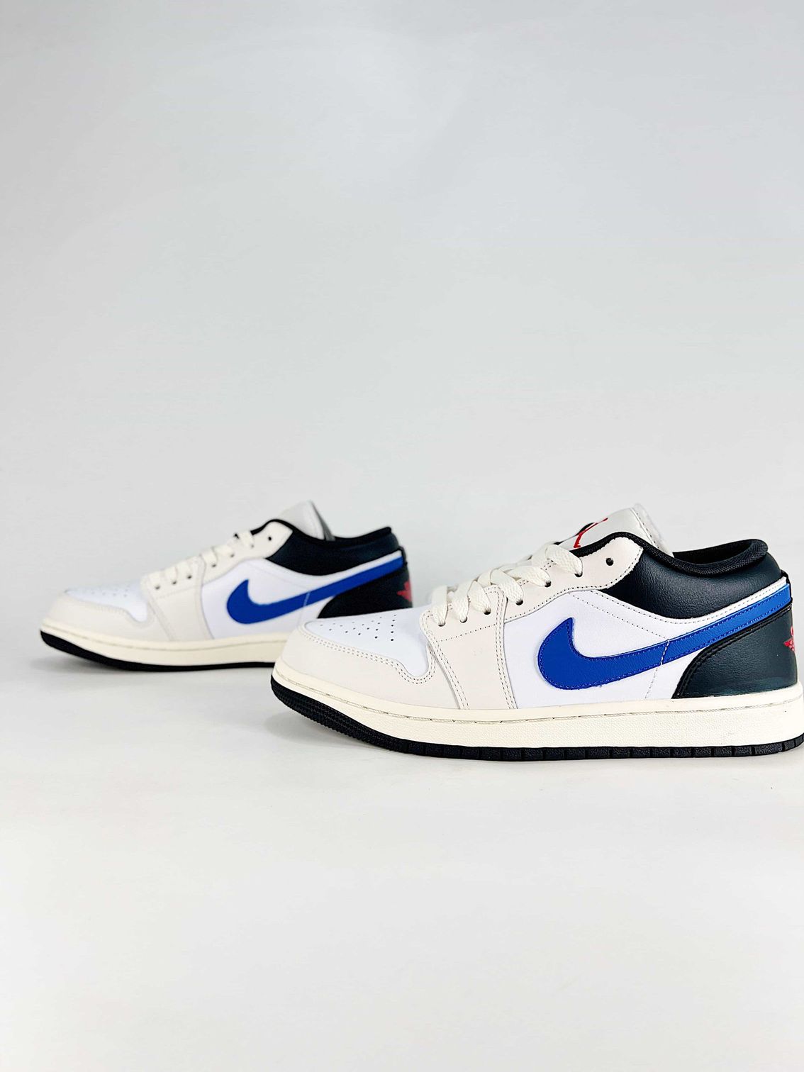 AJ 1 Low ‘Phantom Sail’ 553560-027 AJ 1 Low ‘Phantom Sail’ 553560-027
