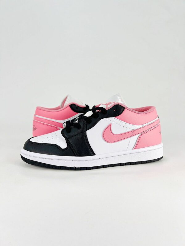 AJ 1 Low ‘Black Pink Gaze’ 553560-025