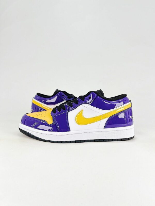 AJ 1 Low SE ‘Lakers’ IQ9389-547