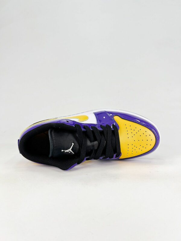 AJ 1 Low SE ‘Lakers’ IQ9389-547
