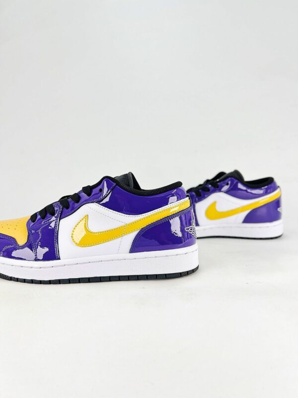 AJ 1 Low SE ‘Lakers’ IQ9389-547