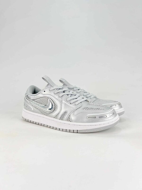AJ 1 Low Method of Make V3 ‘Metallic Silver’ HQ2186-002 AJ 1 Low Method of Make V3 ‘Metallic Silver’ HQ2186-002