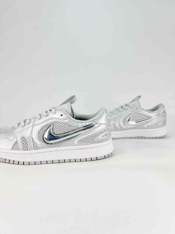 AJ 1 Low Method of Make V3 ‘Metallic Silver’ HQ2186-002 AJ 1 Low Method of Make V3 ‘Metallic Silver’ HQ2186-002